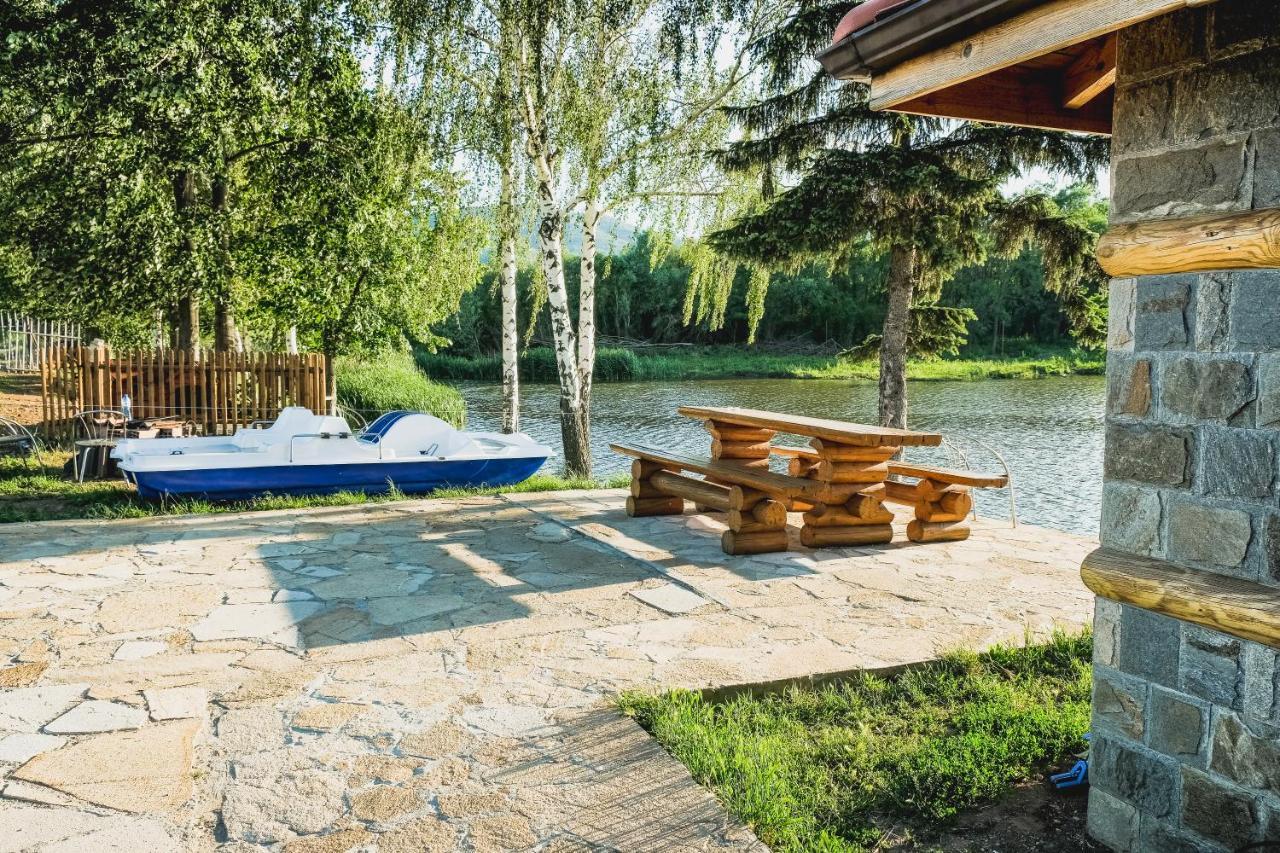 Къща За Гости Ivanyane Ngoại thất bức ảnh